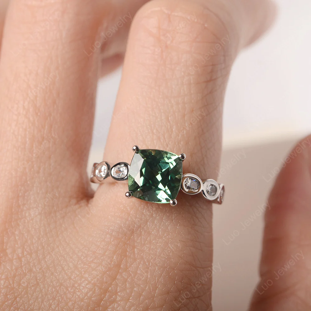 Green Sapphire Timeless Engagement Ring - Image 5