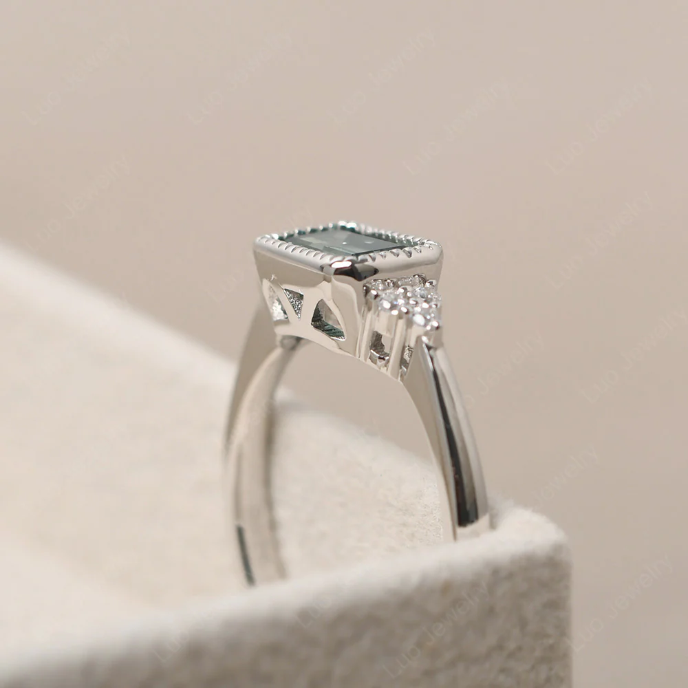 Classic Horizontal Bezel Set Green Sapphire Ring - Image 4