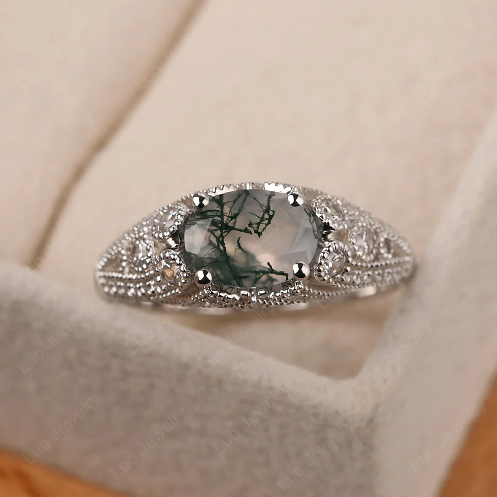 Vintage Horizontal Oval Cut Moss Agate Ring