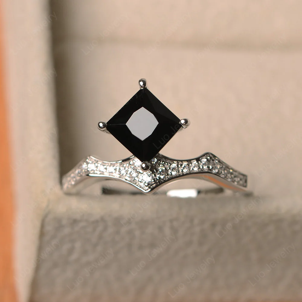 Vintage Kite Set Princess Cut Black Spinel Ring