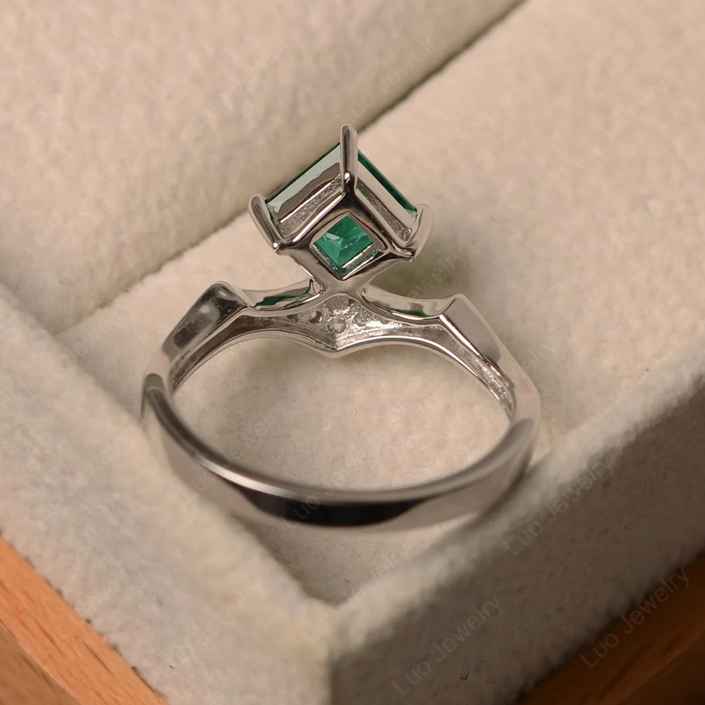 Vintage Kite Set Princess Cut Emerald Ring - Image 3