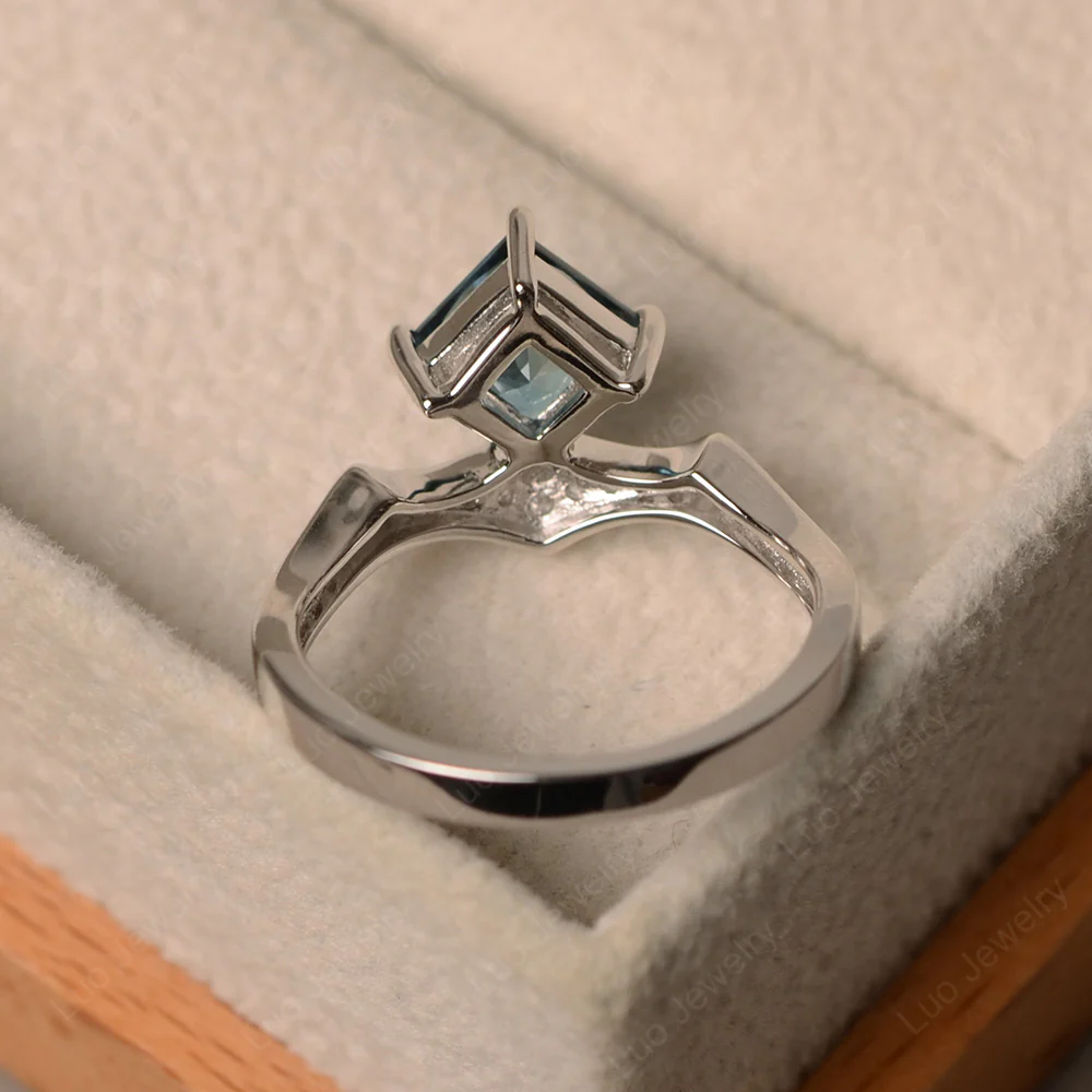 Vintage Kite Set Princess Cut London Blue Topaz Ring - Image 3