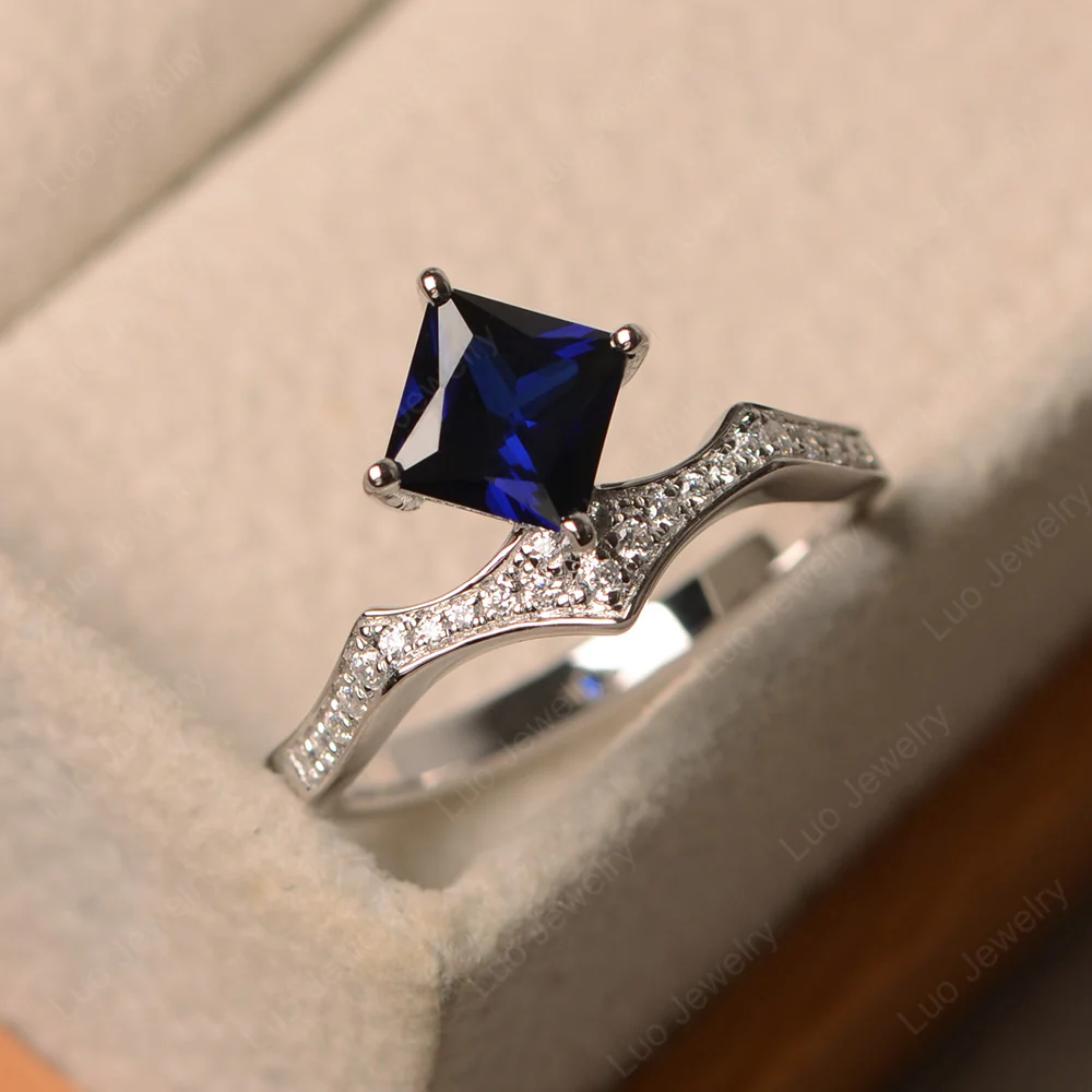 Vintage Kite Set Princess Cut Sapphire Ring - Image 2