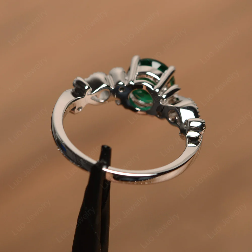 Emerald Art Deco Engagement Ring - Image 4