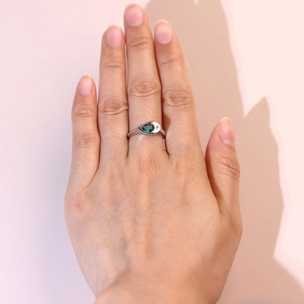 Emerald Pinky Ring for Women - Image 17