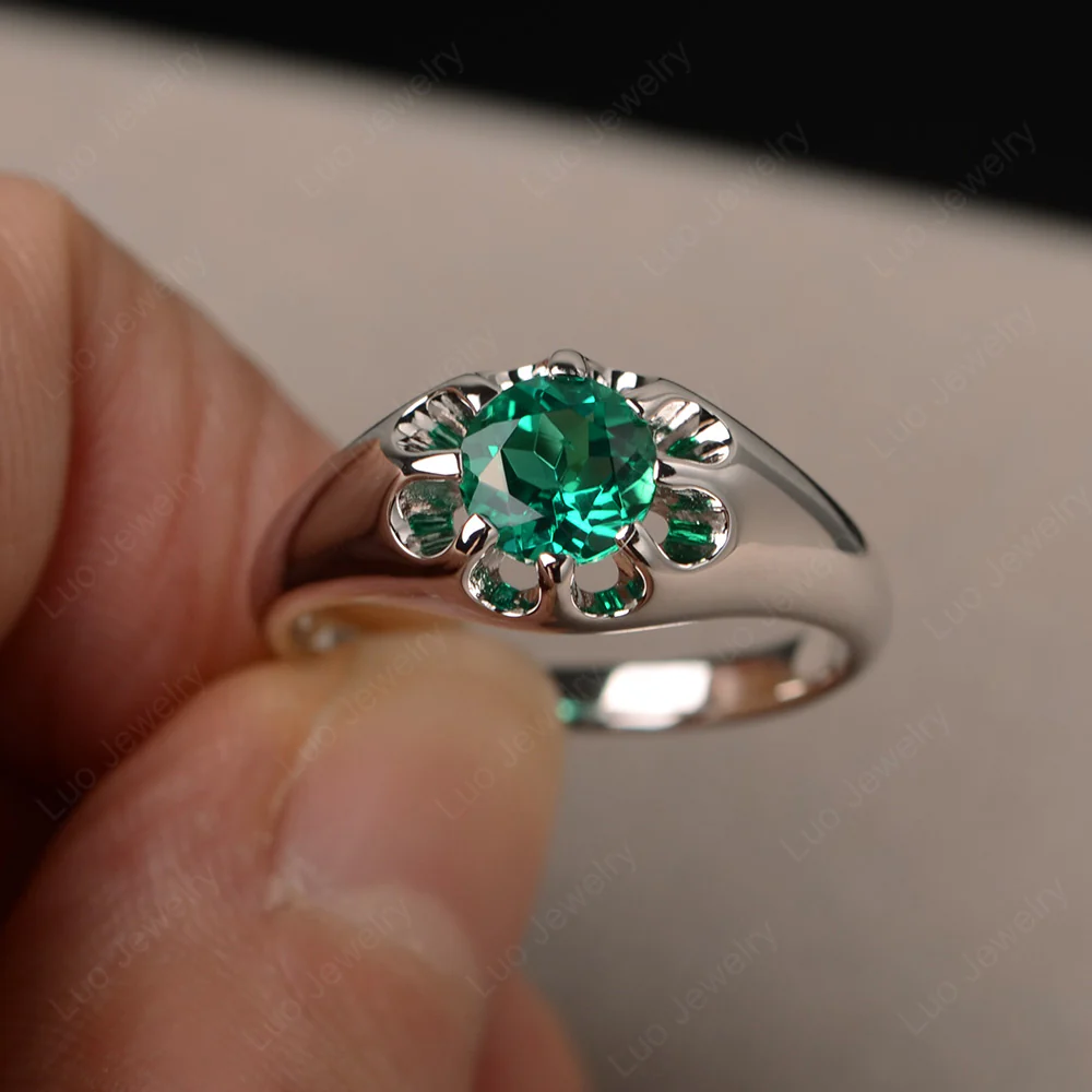 Emerald Statement Ring - Image 3