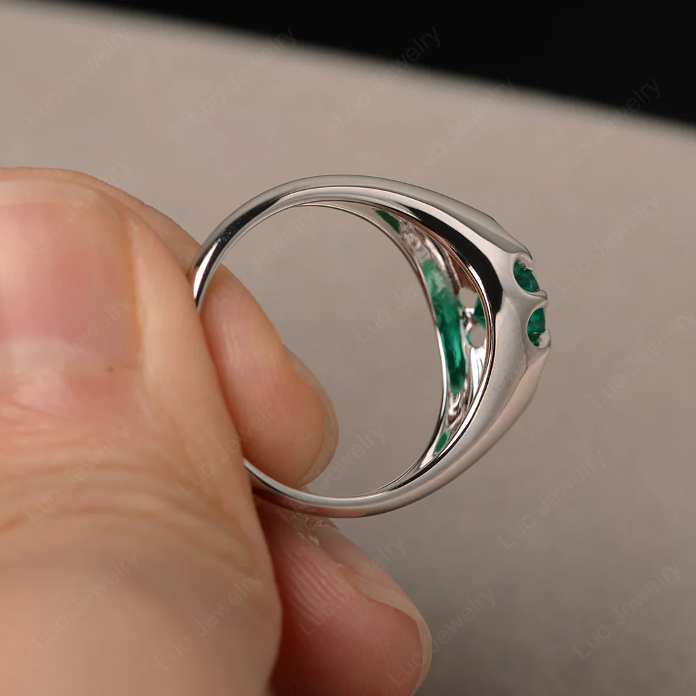 Emerald Statement Ring - Image 4
