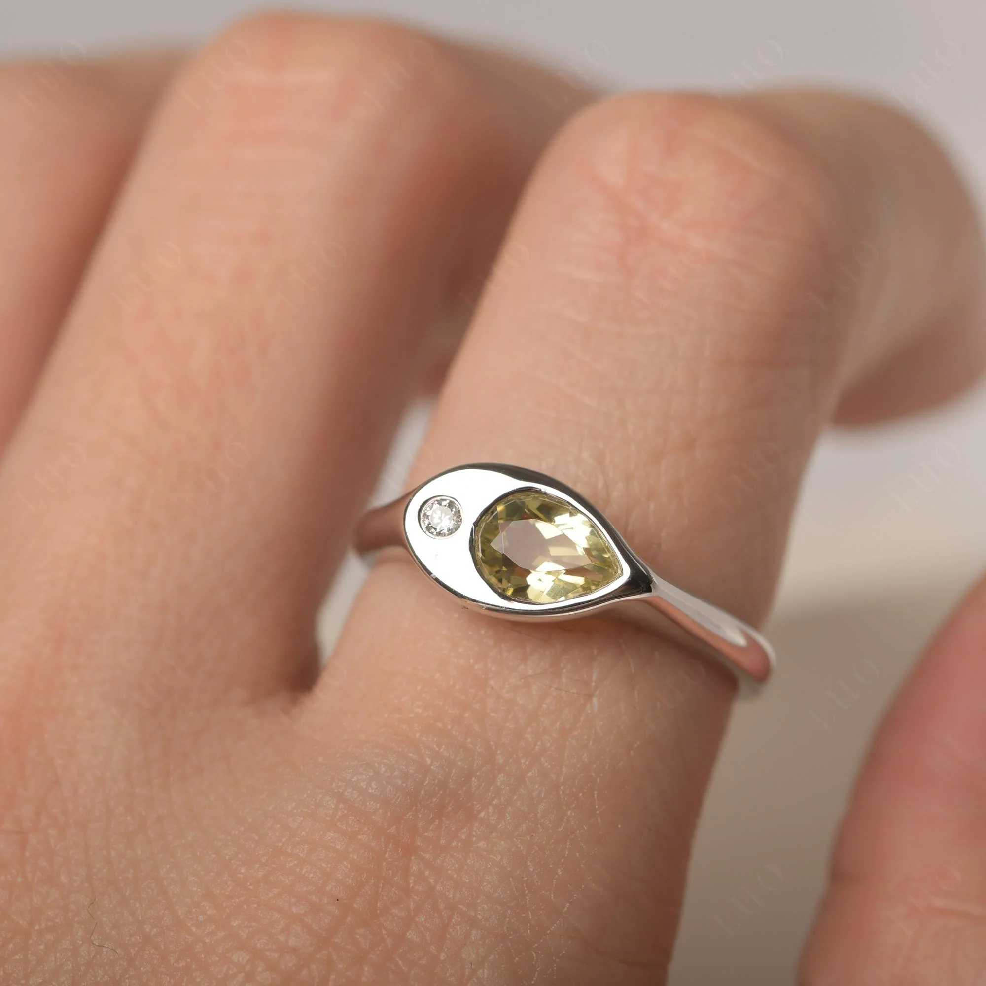 Lemon Quartz Unique Engagement Ring - Image 14