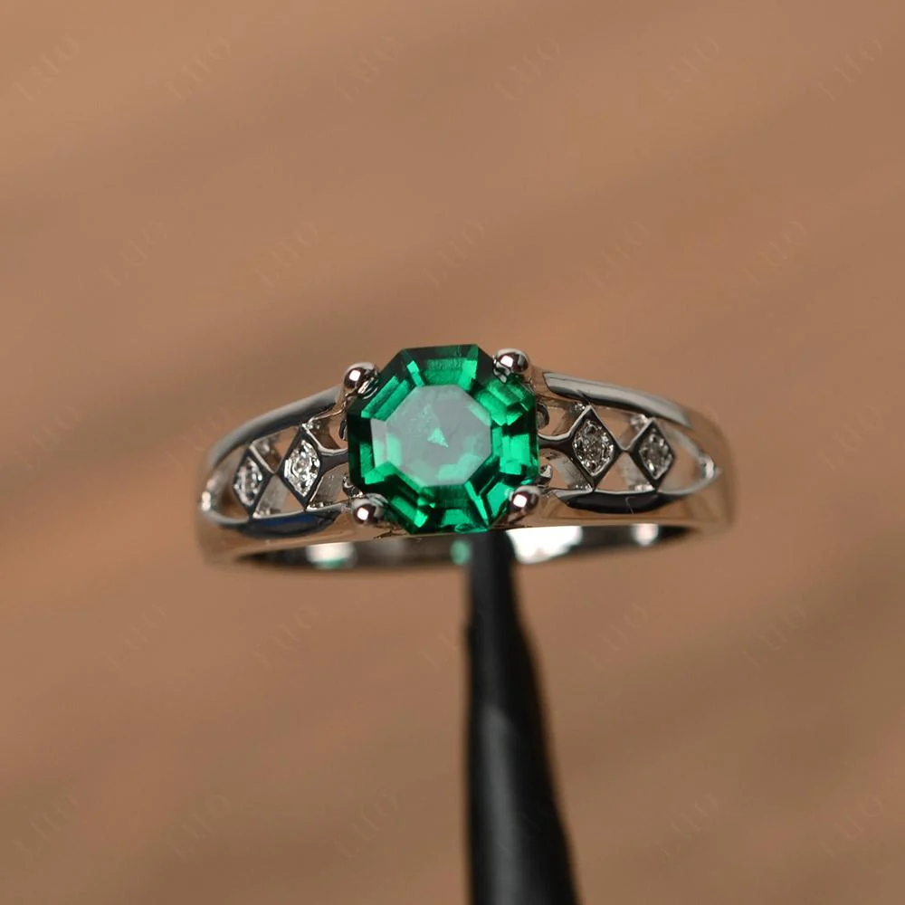 Vintage Style Octagon Cut Emerald Ring - Image 10