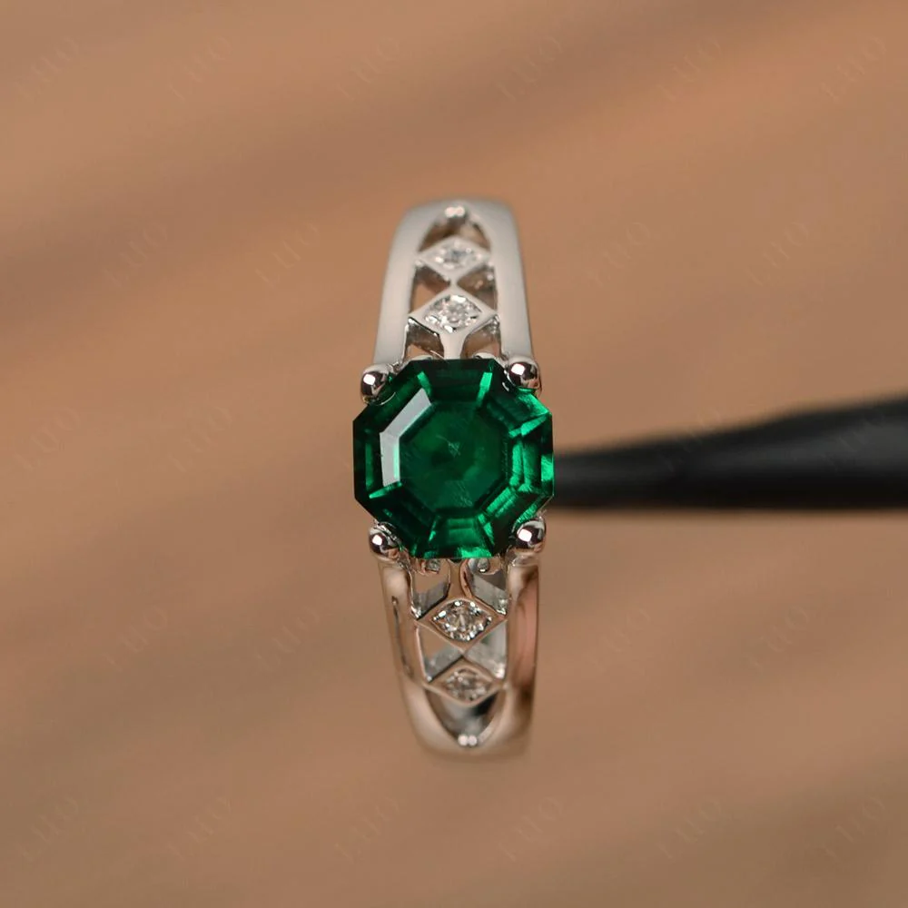 Vintage Style Octagon Cut Emerald Ring - Image 11