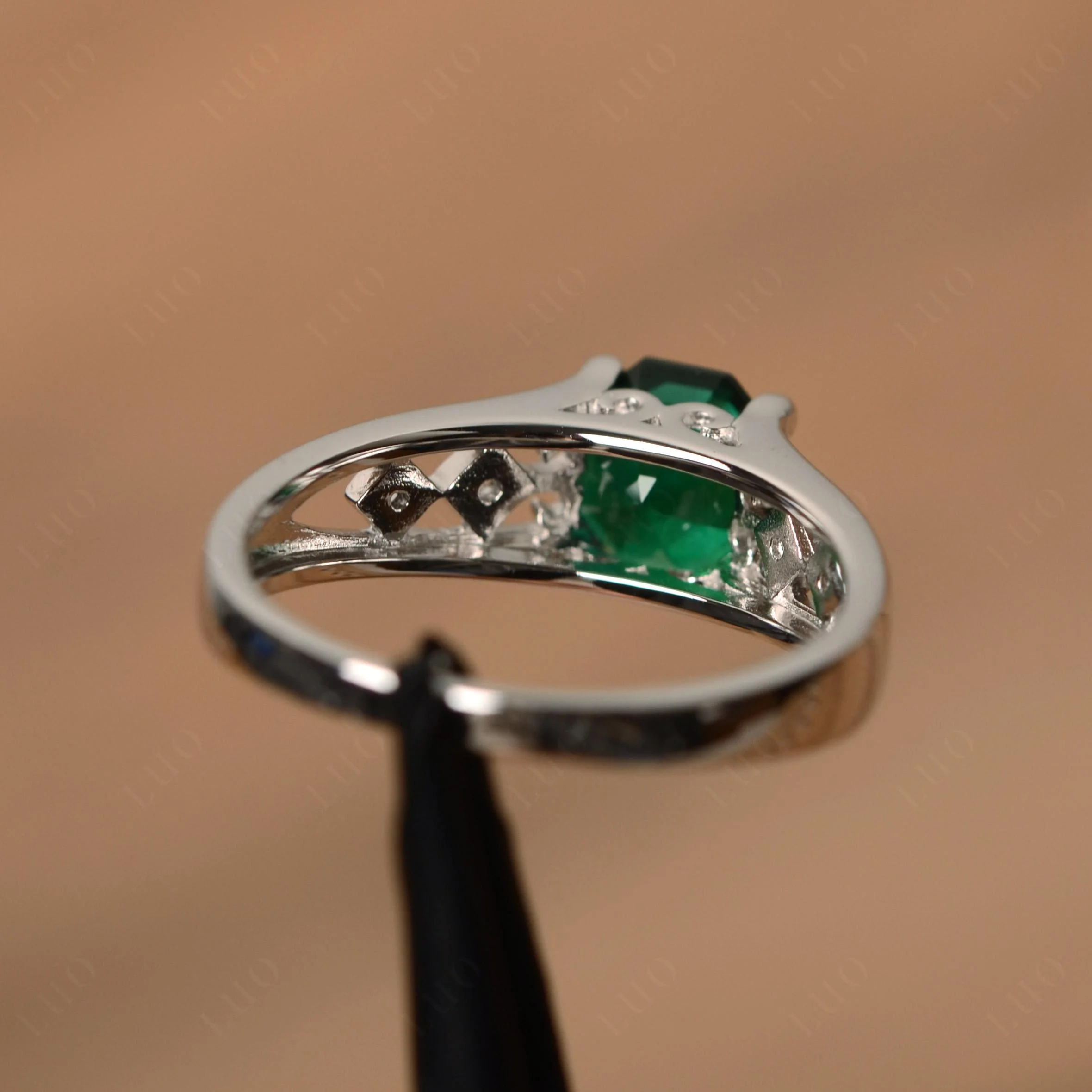 Vintage Style Octagon Cut Emerald Ring - Image 12