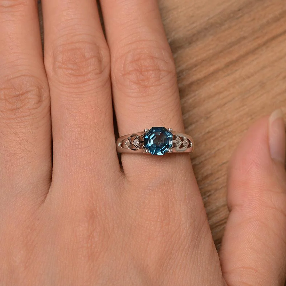 Vintage London Blue Topaz Ring - Image 13