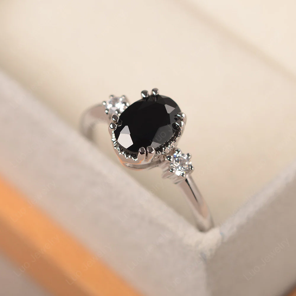 Oval Black Spinel Double Prong Ring - Image 2