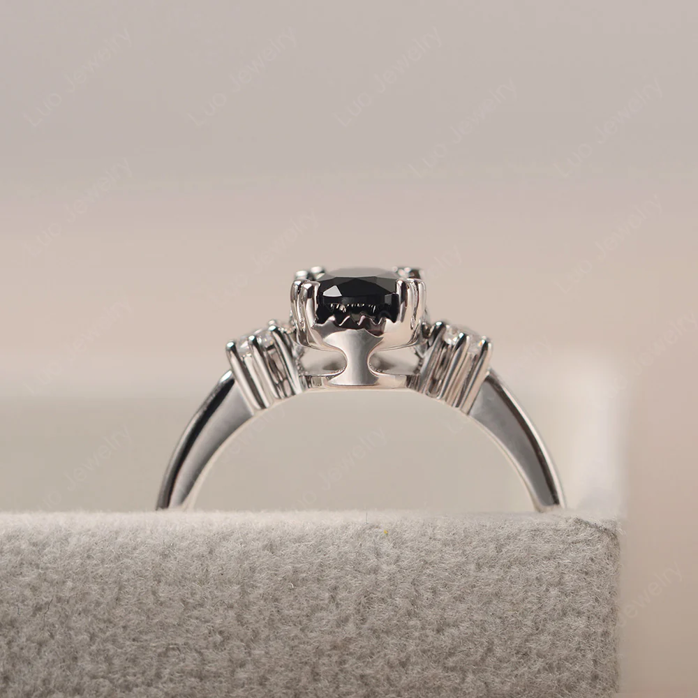 Oval Black Spinel Double Prong Ring - Image 4