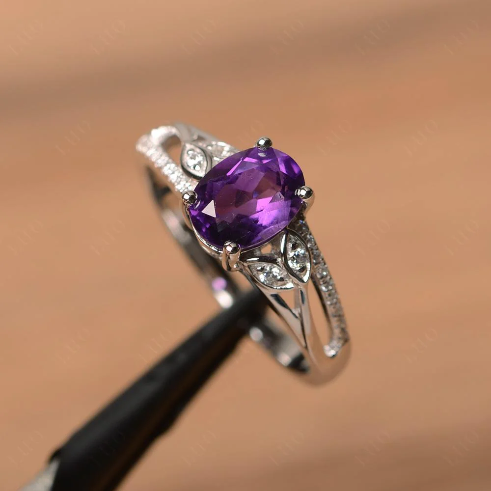 Oval Cut Amethyst Ring - Image 30