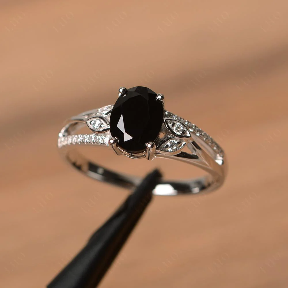 Oval Cut Black Spinel Ring - Image 29
