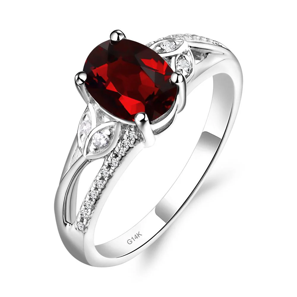 Oval Cut Garnet Ring - Image 3