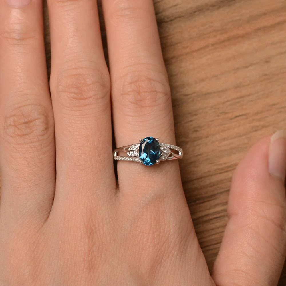 Oval Cut London Blue Topaz Ring - Image 31