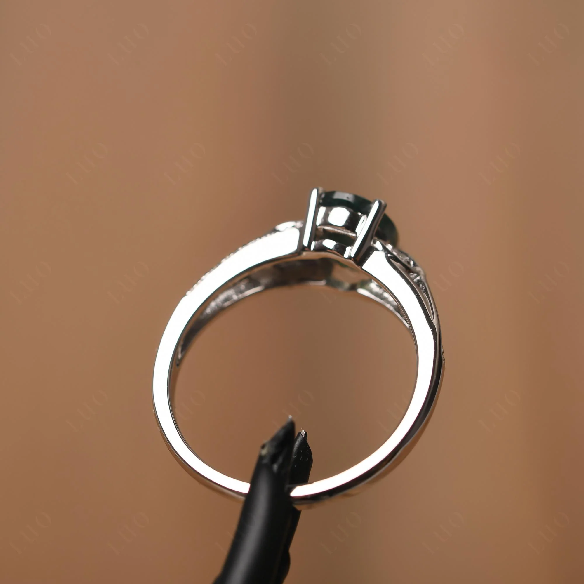 Oval Cut Moss Agate Ring - Image 31