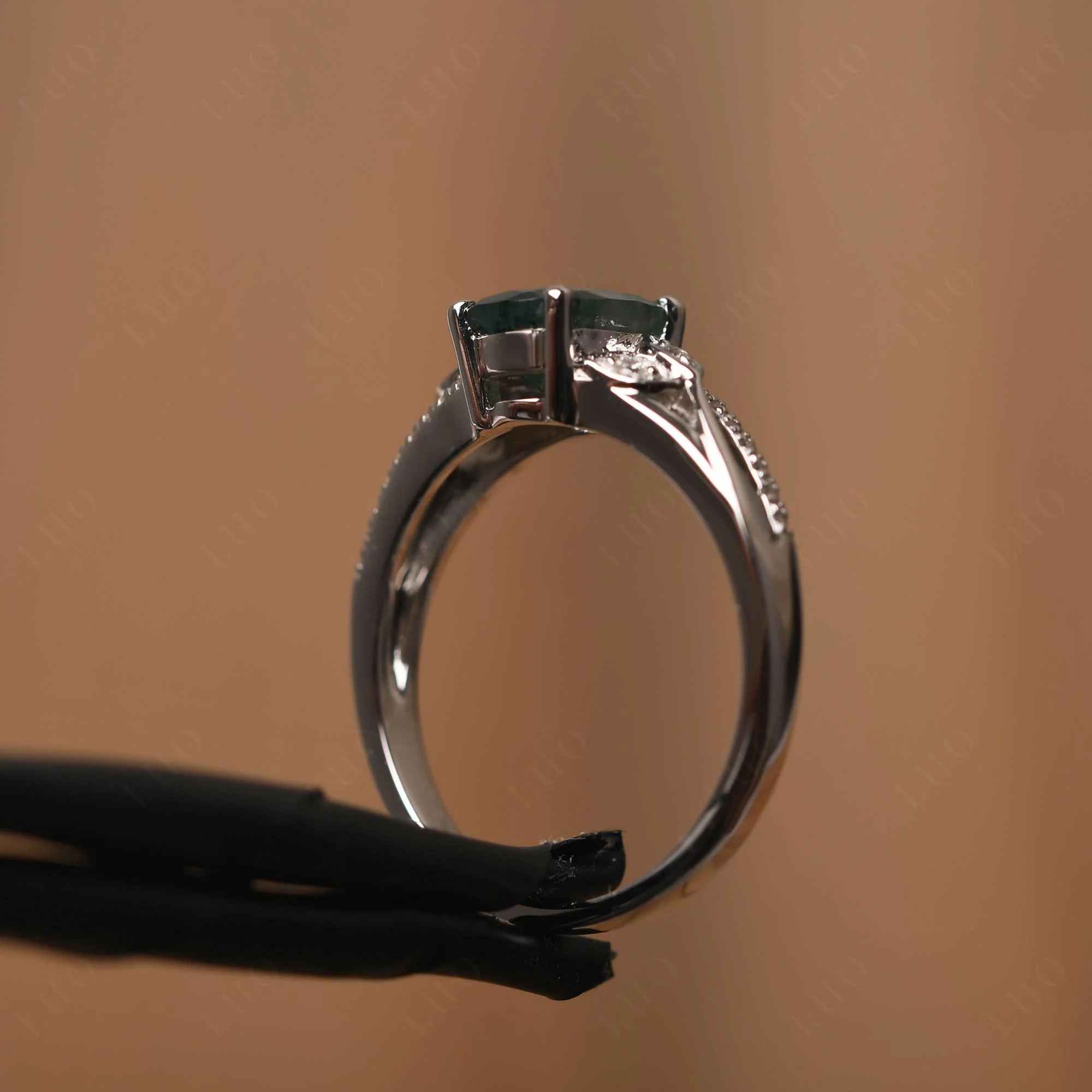 Oval Cut Moss Agate Ring - Image 32