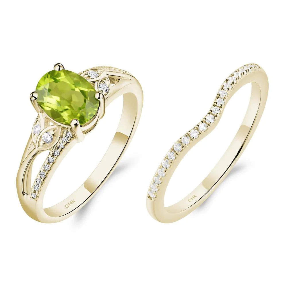 Oval Cut Peridot Ring - Image 15