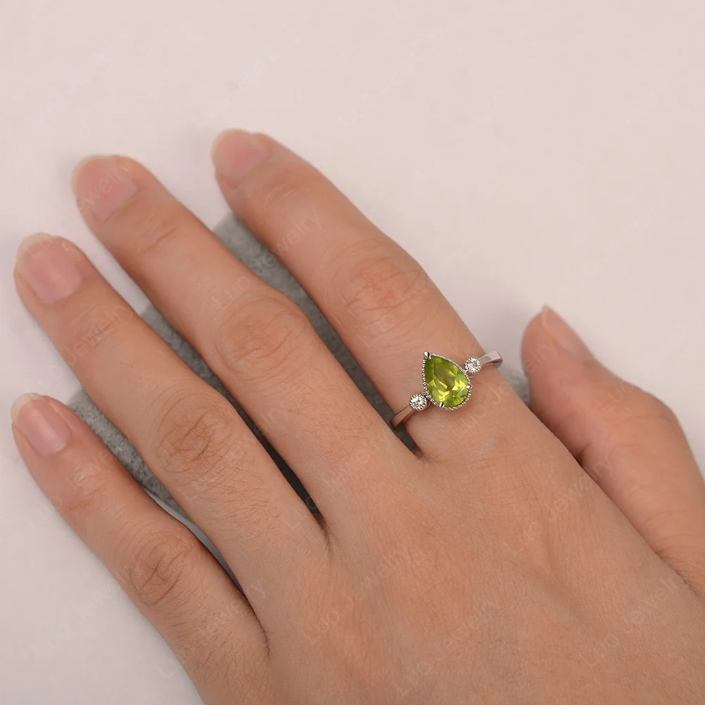 Milgrain Pear Shaped Peridot Ring - Image 4