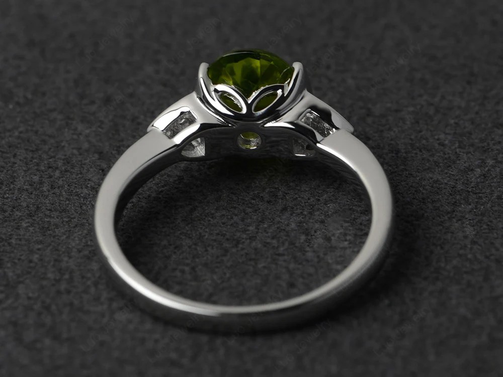 Oval Peridot Half Bezel Set Ring - Image 3