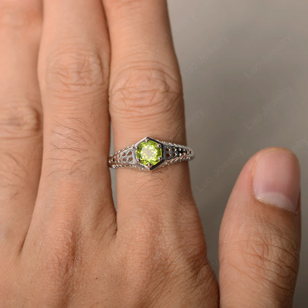 Peridot Openwork Ring - Image 3