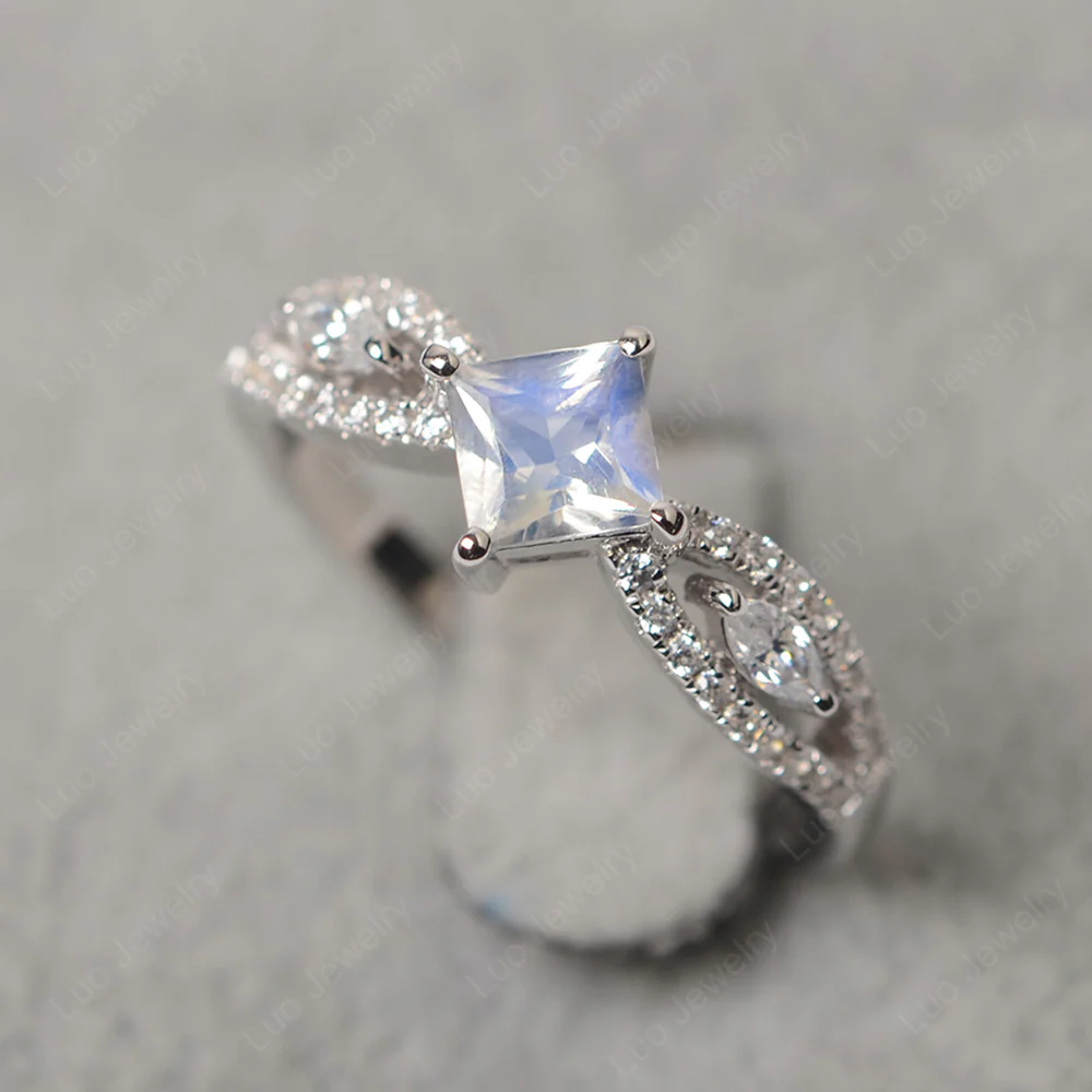 Vintage Princess Cut Moonstone Ring - Image 2