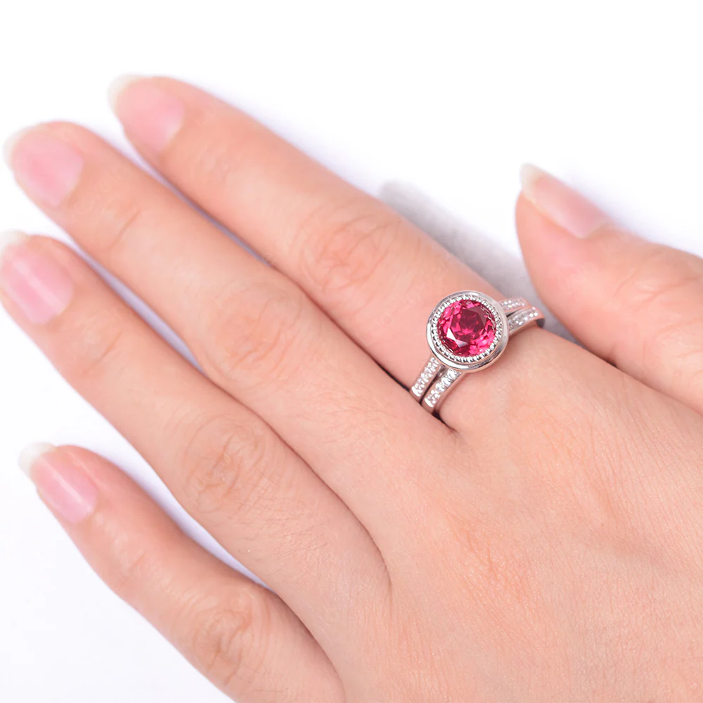 Vintage Style Ruby Bridal Rings Set - Image 4