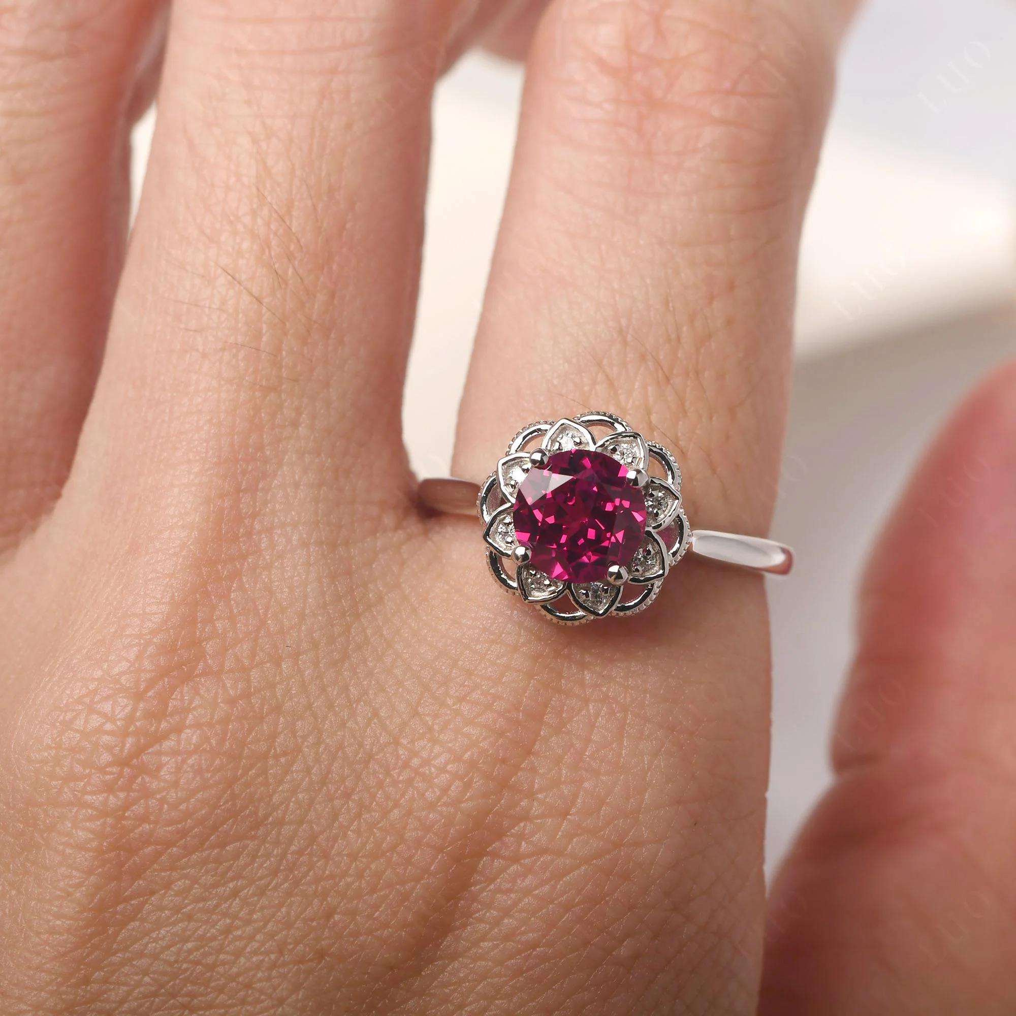 Round Cut Ruby Filigree Ring - Image 14