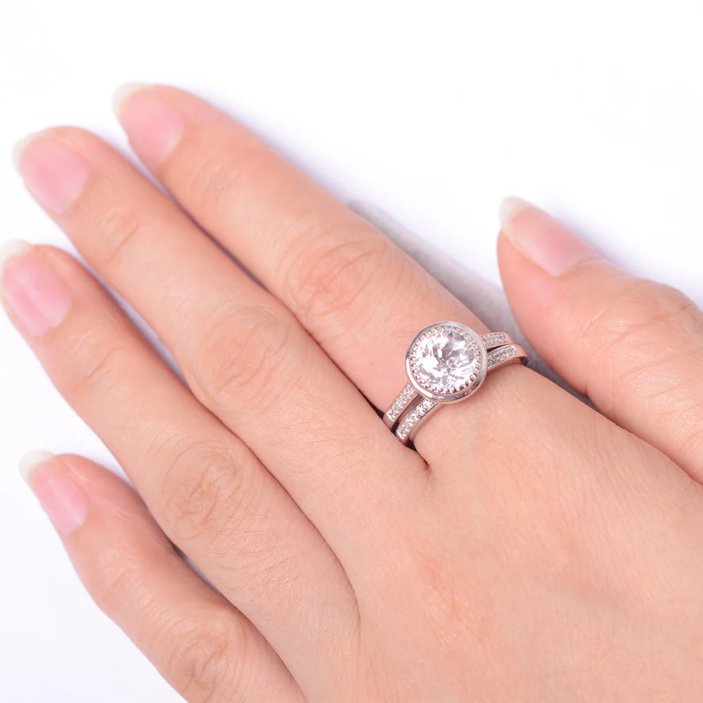 Vintage Style White Topaz Bridal Rings Set - Image 4