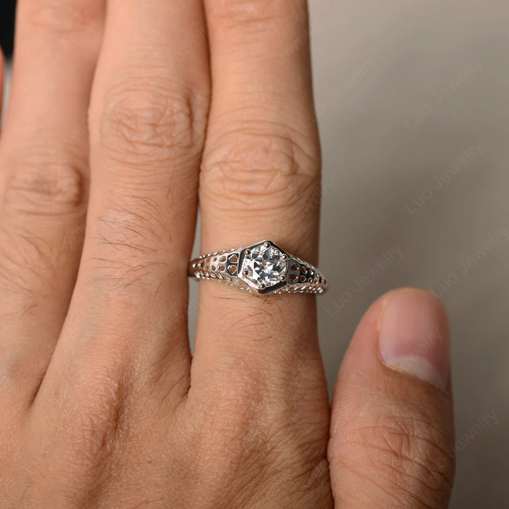 White Topaz Openwork Ring - Image 3