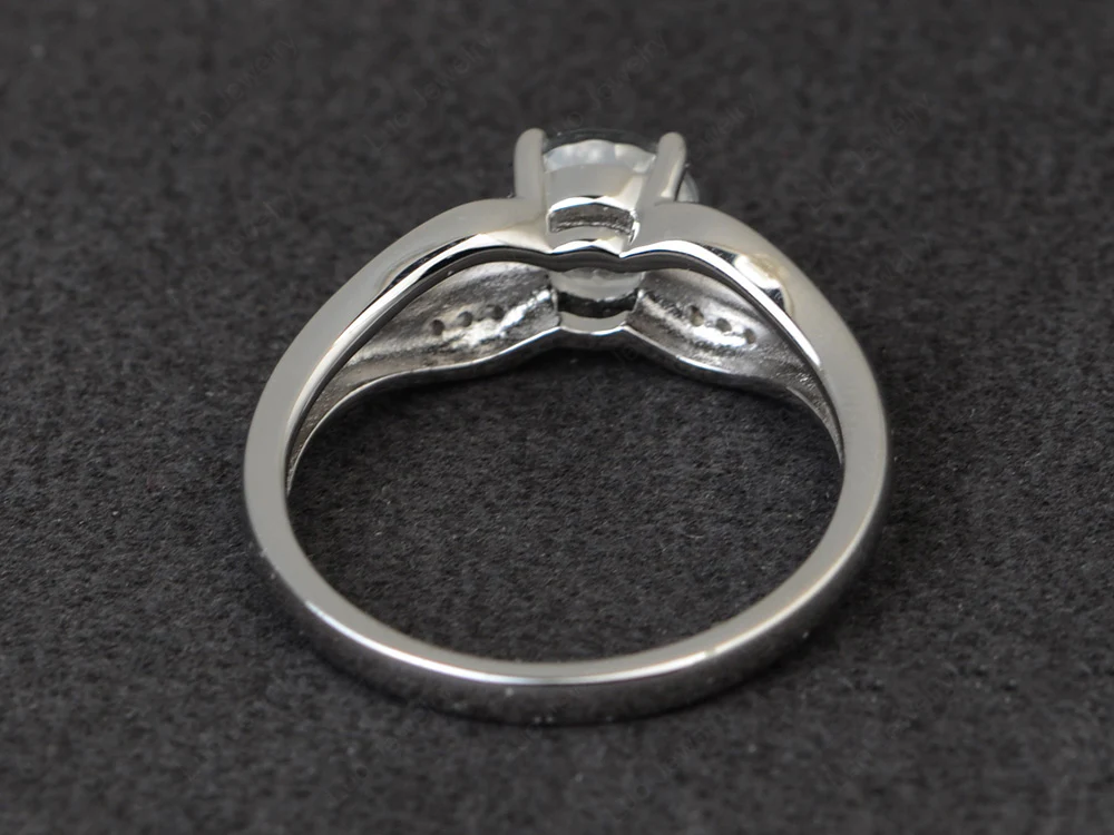 White Topaz Cobra Ring - Image 3
