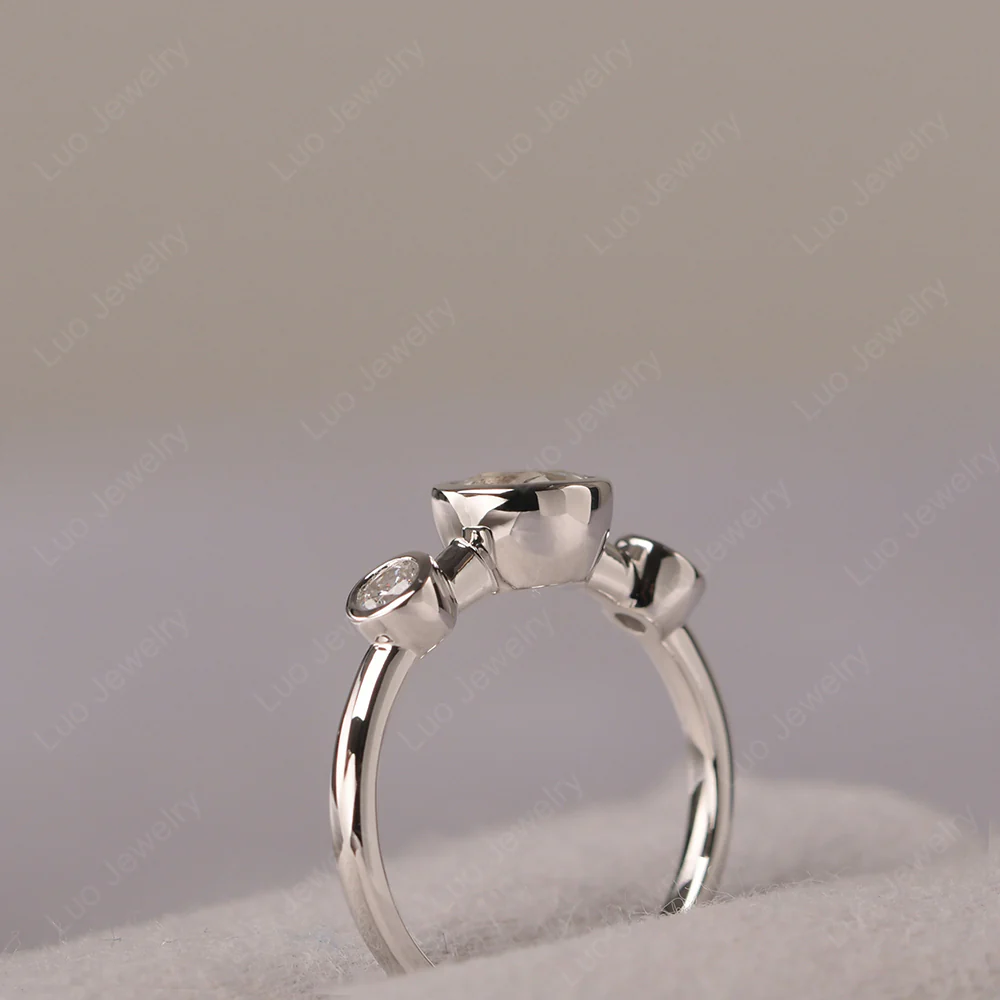 White Topaz 3 Stone Bezel Set Ring - Image 4