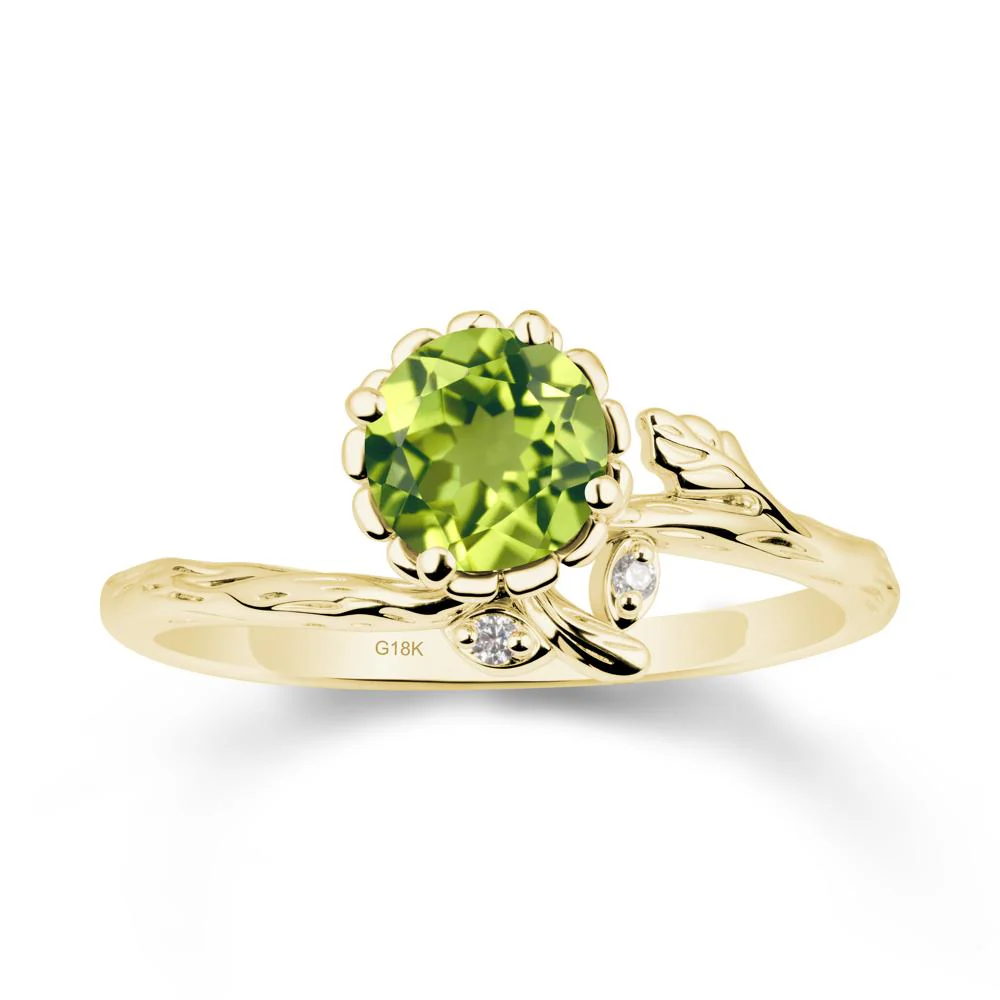 Woodgrain Textured Band Floral Peridot Ring - Image 7