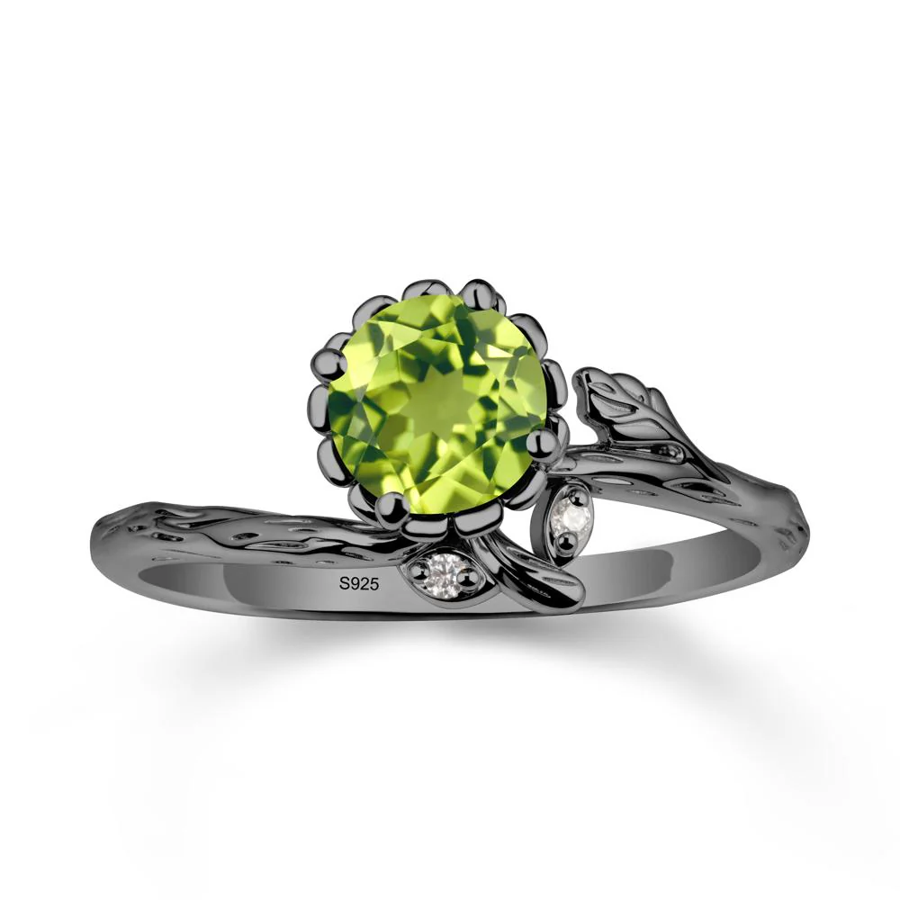 Woodgrain Textured Band Floral Peridot Ring - Image 8